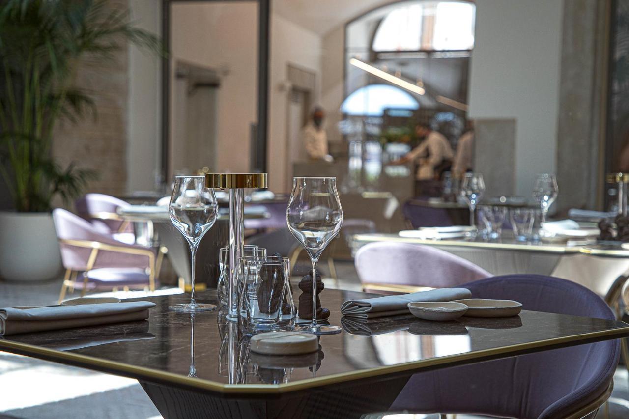 Ognissanti Restaurant Spa Hotel Rooftop Trani Esterno foto